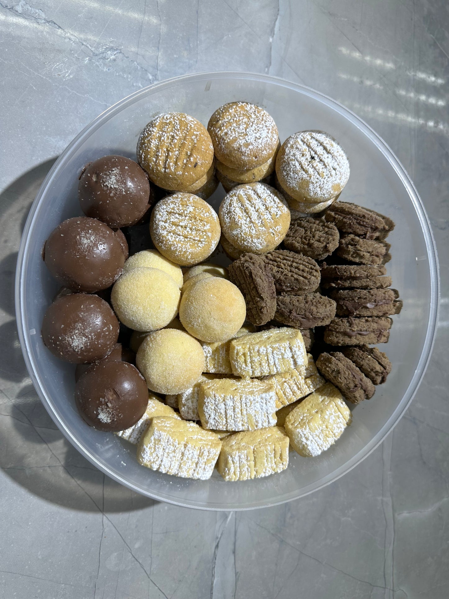 BUTTER BISCUIT TUB 2KG